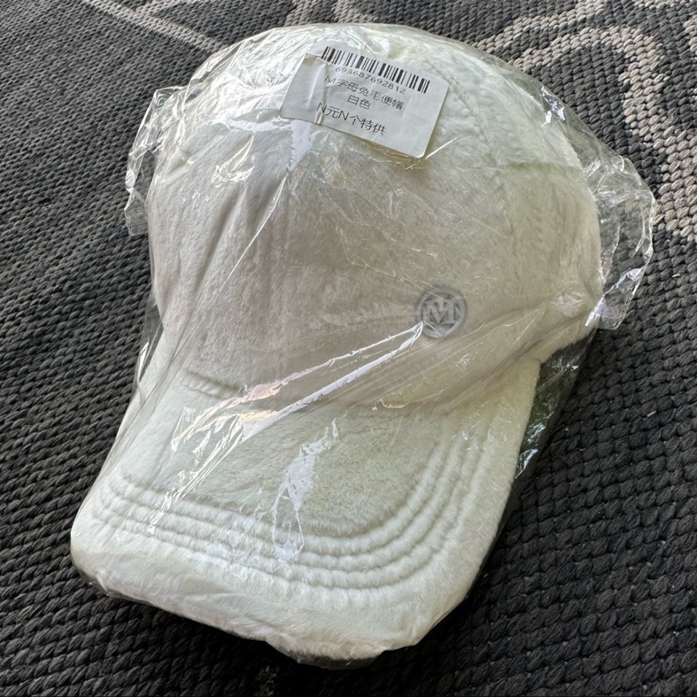 Fuzzy white Baseball Cap